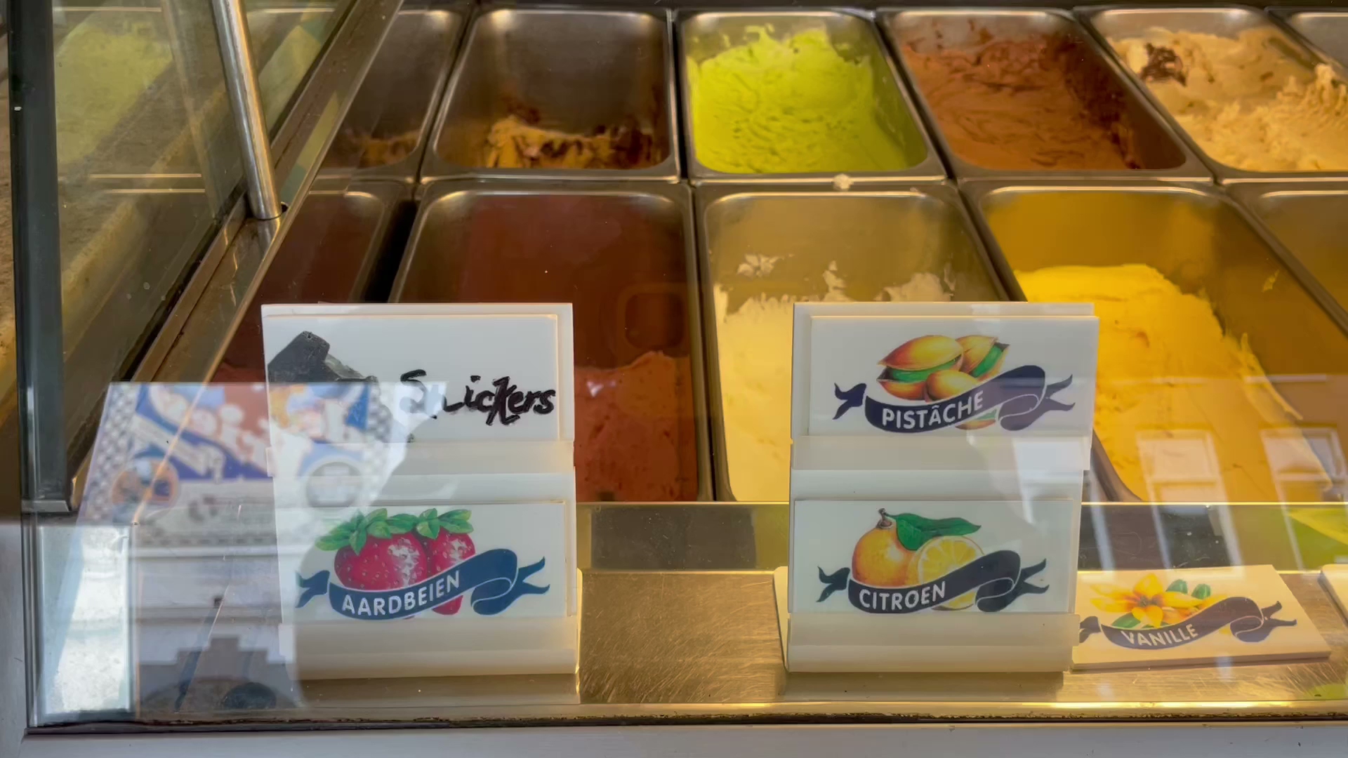 Italian ice cream parlor "Venezia" · Foto’s 5
