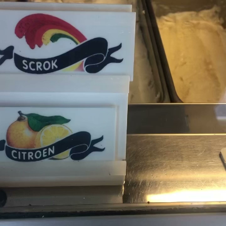 Italian ice cream parlor "Venezia" · Foto’s 7